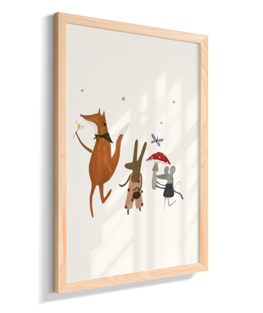 Amigos lúdicos (raposa, coelho e rato) com música (fundo offwhite)
