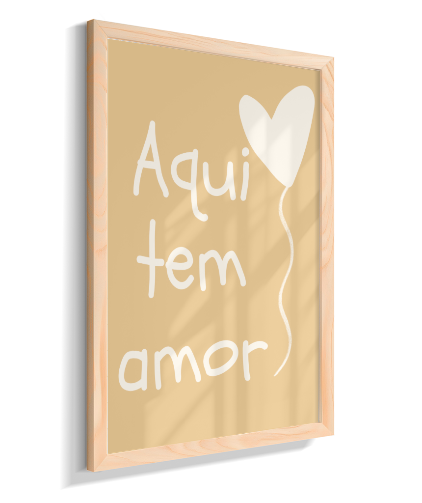 Aqui tem amor (amarela com coração)