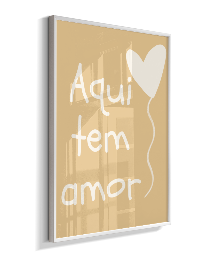 Aqui tem amor (amarela com coração)