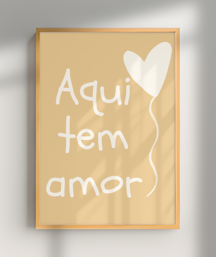 Aqui tem amor (amarela com coração)