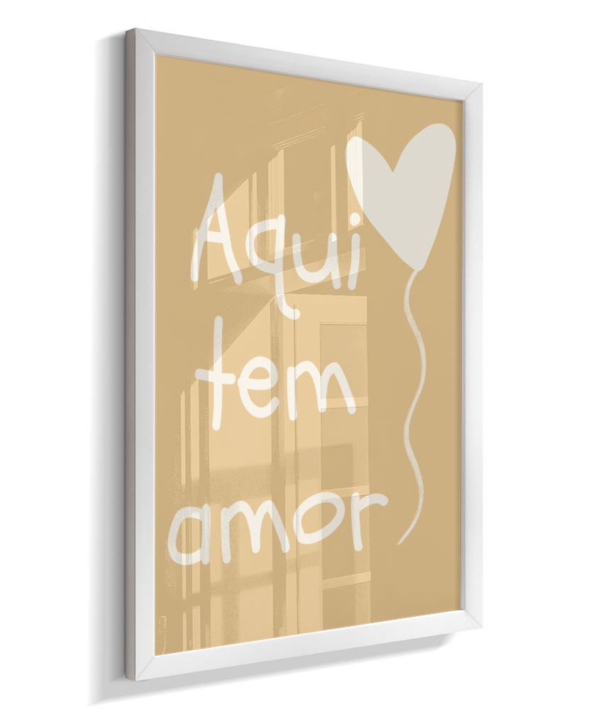 Aqui tem amor (amarela com coração)