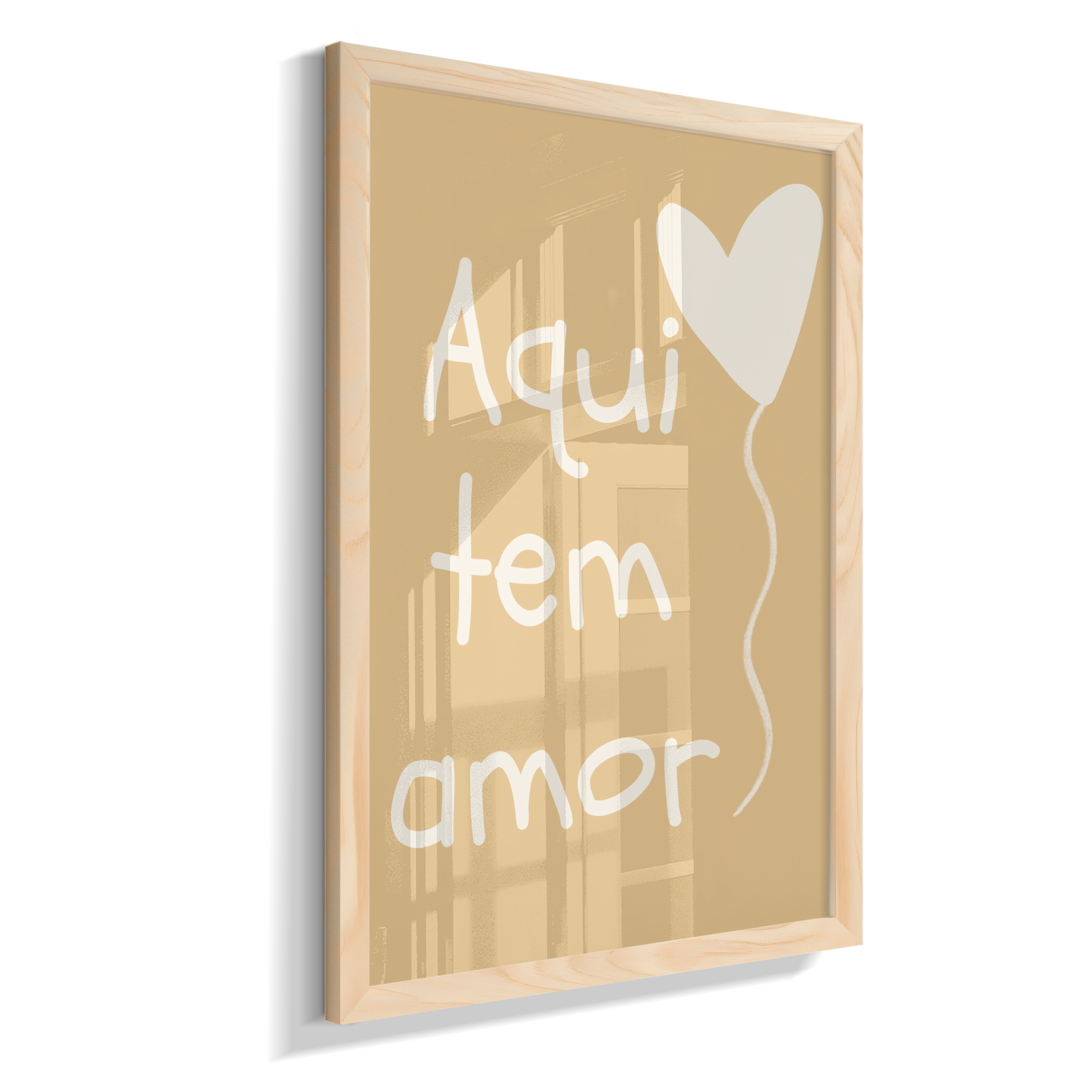 Aqui tem amor (amarela com coração)