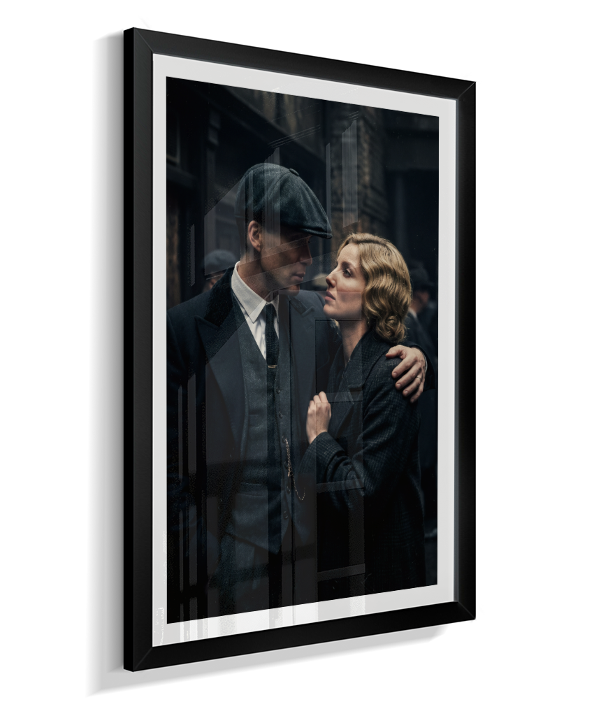 Quadro Decorativo Peaky Blinders Tommy e Grace Abraço Poster