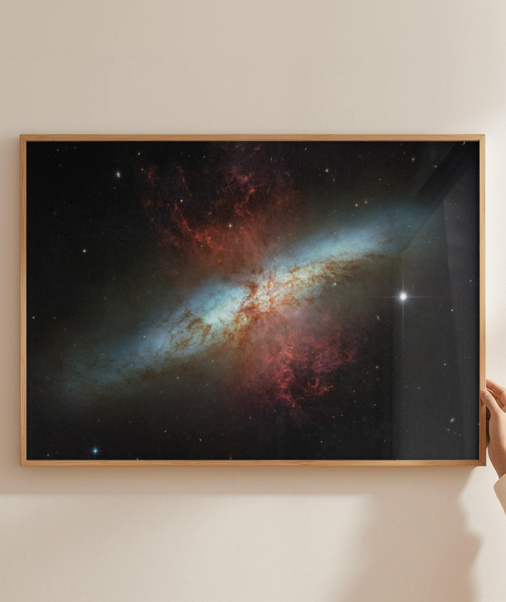 Messier 82 (M82) - Cigar Galaxy / Galáxia do Charuto