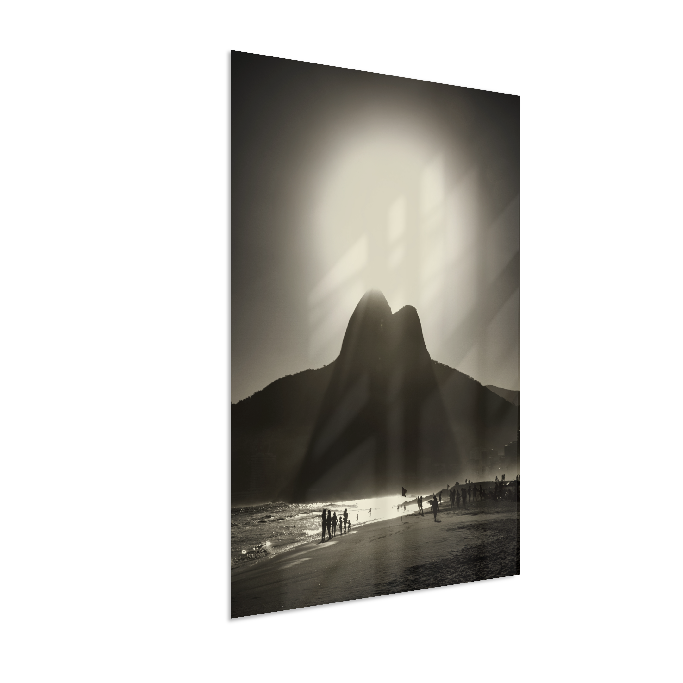 Luz sobre Dois Irmãos – Ipanema em Silhueta